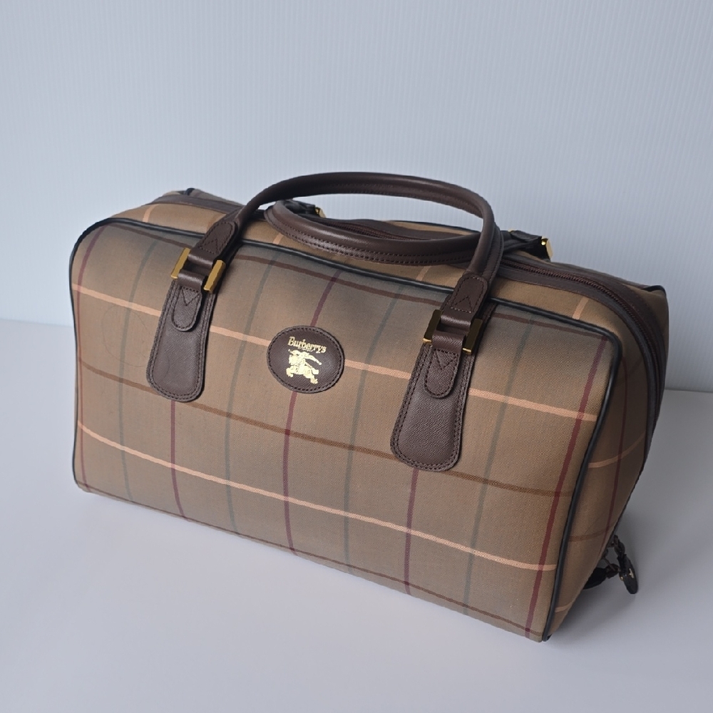 Authentic Burberry Boston / Doctor Style Bag – Includes COA